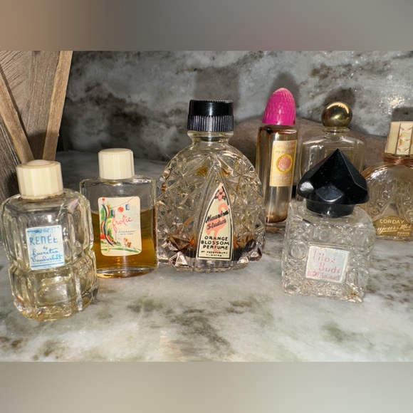 Vintage Art Deco Miniature Glass Perfume Bottles Lot - Picture 4 of 9